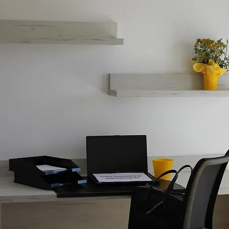 Appartamento In Wohngemeinschaft Im Land Of Living Regensburg *